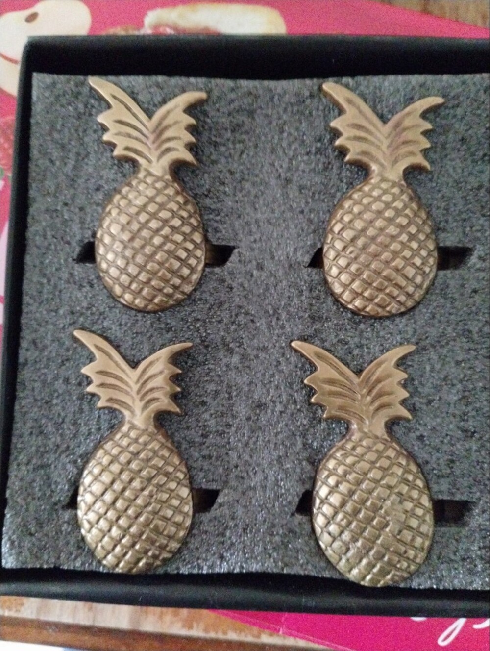 Pineapple-Shaped Metal Napkin Ring Gold Tone